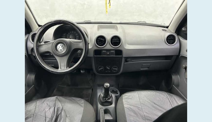 VOLKSWAGEN GOL NOVO 1.0 TEC FLEX MANUAL 2P - CINZA - 2013 Foto 9 (Grande)