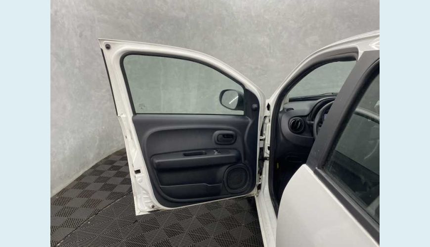 FIAT MOBI LIKE 1.0 FLEX MANUAL 4P - BRANCO - 2022 Foto 9 (Grande)