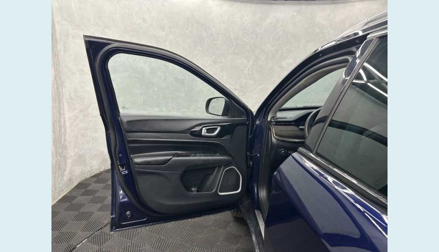 JEEP COMMANDER LIMITED 1.3 T270 FLEX AUT. 4P - AZUL - 2023 Foto 9 (Grande)