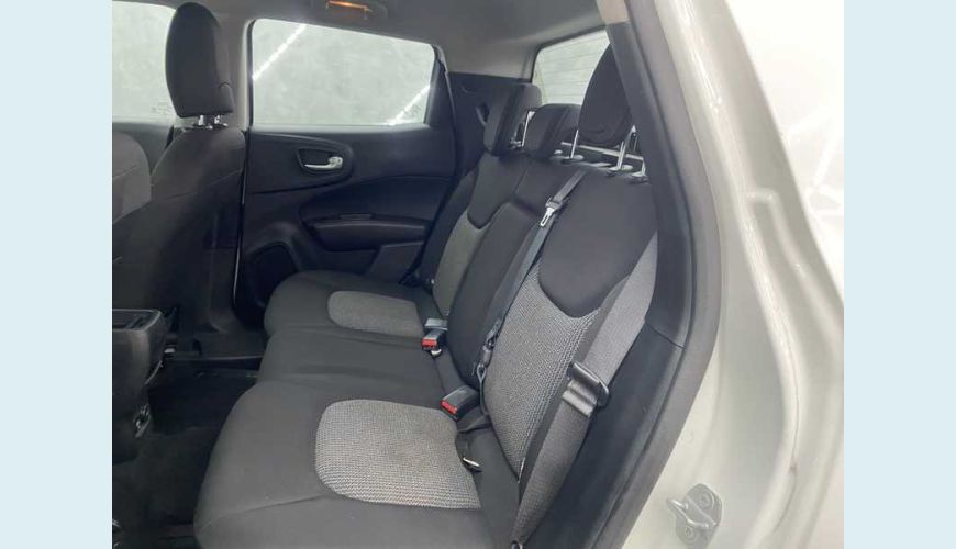 FIAT TORO ENDURANCE 1.8 FLEX AUT. 4P - BRANCO - 2022 Foto 9 (Grande)