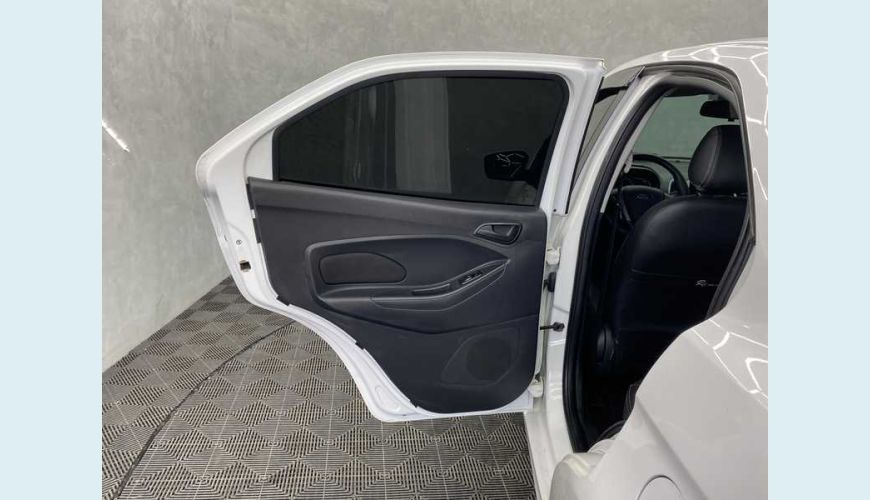 FORD KA SE PLUS 1.0 FLEX MANUAL 4P - BRANCO - 2019 Foto 9 (Grande)