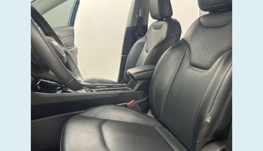 FIAT FASTBACK LIMITED 1.3 FLEX AUT. 4P - CINZA - 2024 Foto 9 (Grande)
