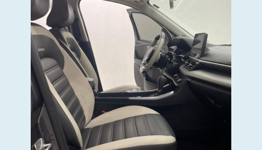 FIAT FASTBACK DRIVE 1.0 FLEX AUT. 4P - CINZA - 2024 Foto 9 (Grande)