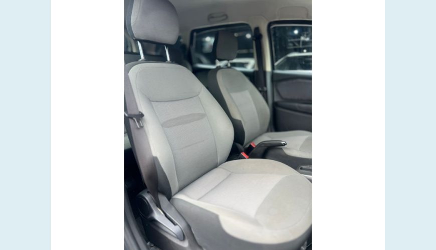 CHEVROLET SPIN FLEX AUT. 4P - CINZA - 2018 Foto 9 (Grande)
