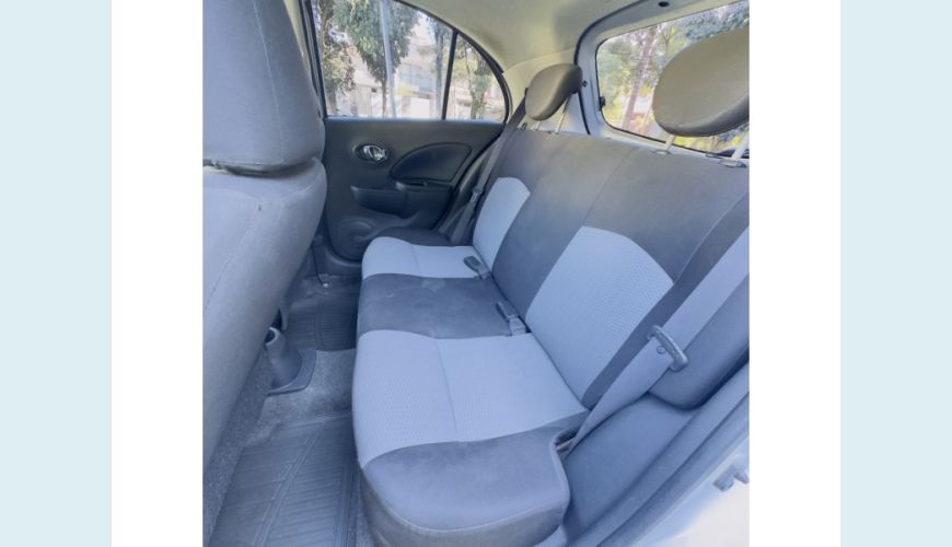 NISSAN MARCH FLEX MANUAL 4P - PRATA - 2014 Foto 9 (Grande)