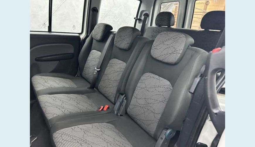 FIAT DOBLO ESSENCE 1.8 16V FLEX MANUAL 4P - BRANCO - 2021 Foto 9 (Grande)