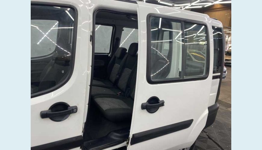FIAT DOBLO ESSENCE 1.8 16V FLEX MANUAL 4P - BRANCO - 2020 Foto 9 (Grande)