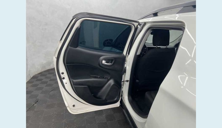 FIAT TORO FREEDOM 1.3 TURBO FLEX AUT. 4P - BRANCO - 2023 Foto 9 (Grande)