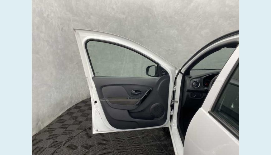 RENAULT LOGAN ZEN 1.0 12V FLEX MANUAL 4P - BRANCO - 2022 Foto 9 (Grande)