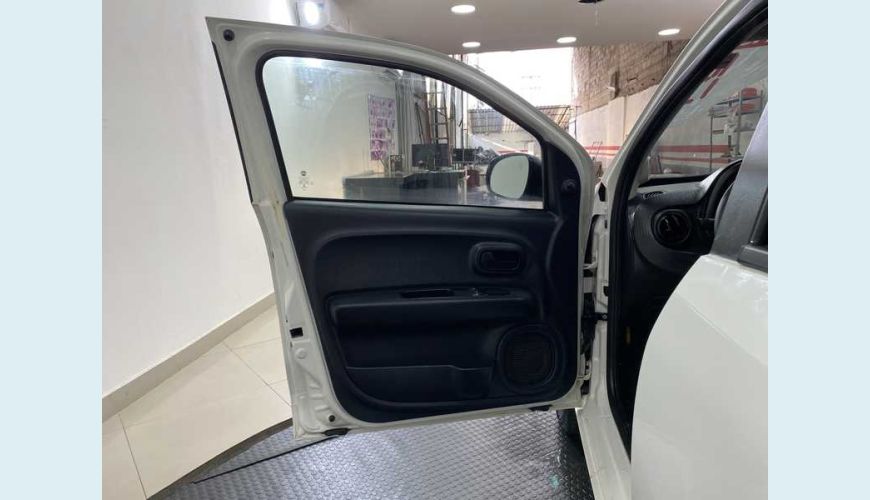 FIAT MOBI LIKE 1.0 FLEX MANUAL 4P - CINZA - 2020 Foto 9 (Grande)
