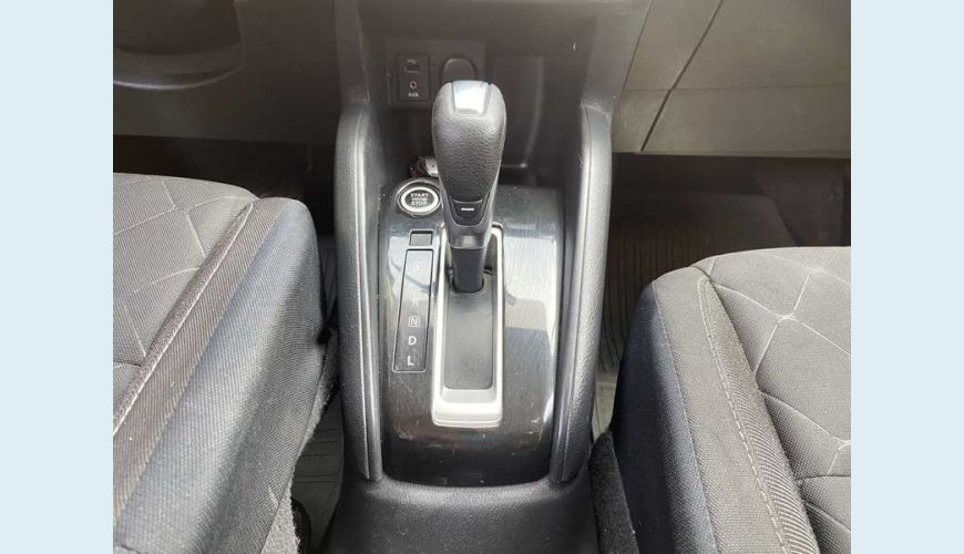 NISSAN KICKS SL 1.6 FLEX AUT. 4P - CINZA - 2018 Foto 9 (Grande)