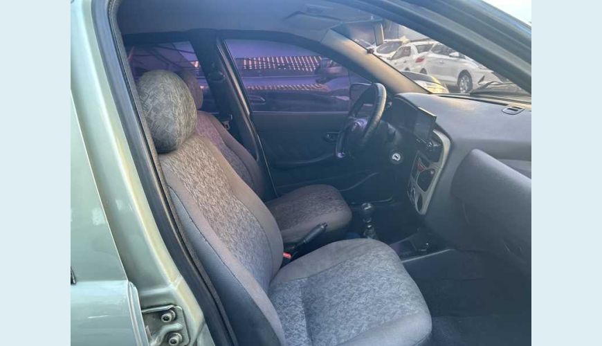 FIAT PALIO ECONOMY 1.0 FLEX MANUAL 4P - PRATA - 2010 Foto 9 (Grande)