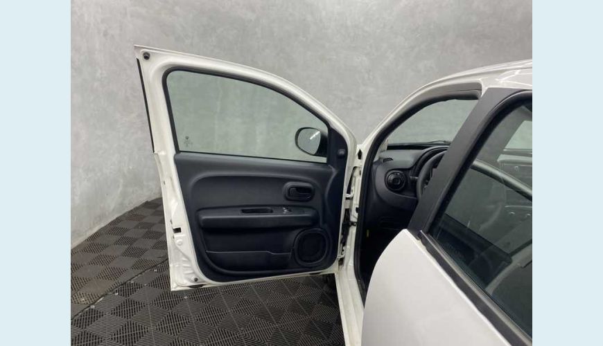 FIAT MOBI LIKE 1.0 FLEX MANUAL 4P - BRANCO - 2021 Foto 9 (Grande)