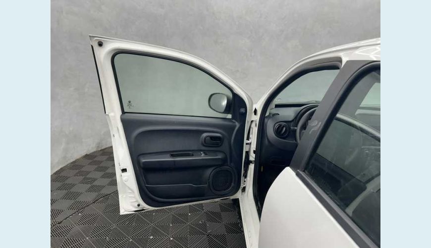 FIAT MOBI LIKE 1.0 FLEX MANUAL 4P - BRANCO - 2020 Foto 9 (Grande)