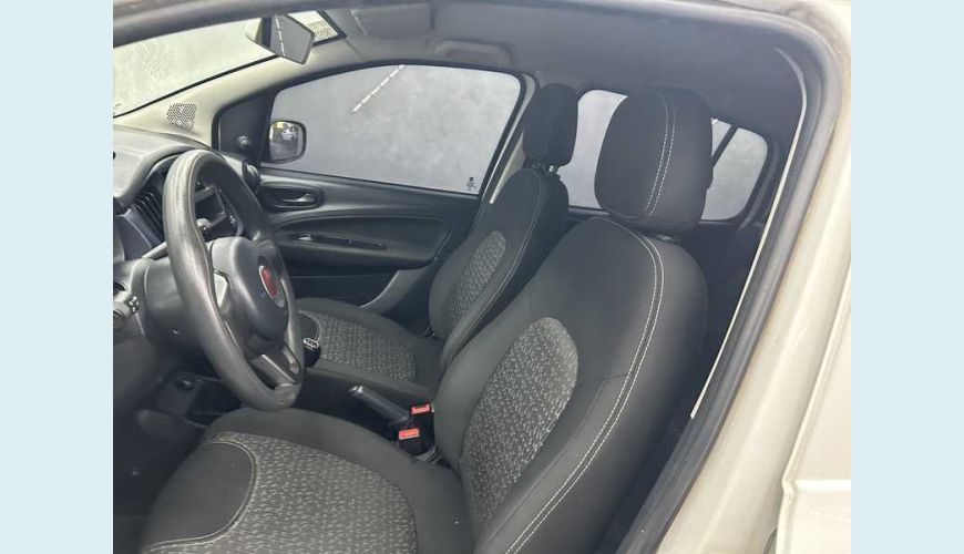 FIAT UNO ATTRACTIVE 1.0 FLEX MANUAL 4P - BRANCO - 2021 Foto 9 (Grande)
