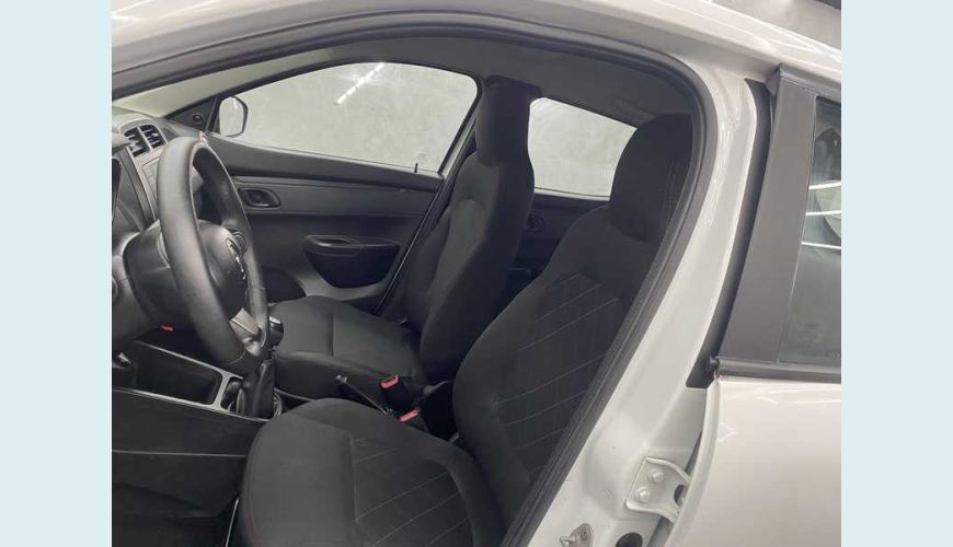 RENAULT KWID ZEN 1.0 12V FLEX MANUAL 4P - BRANCO - 2019 Foto 9 (Grande)