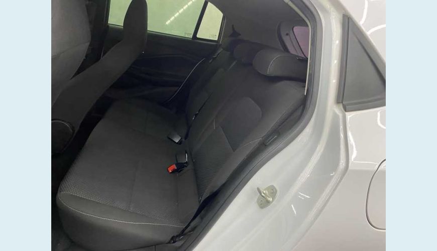CHEVROLET ONIX LT 1.0 TURBO FLEX MANUAL 4P - BRANCO - 2023 Foto 9 (Grande)