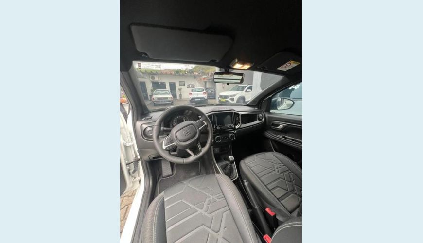 FIAT STRADA VOLCANO CD13 FLEX MANUAL 4P - BRANCO - 2025 Foto 9 (Grande)