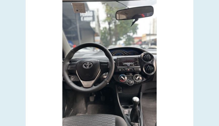 TOYOTA ETIOS - VERMELHO - 2016 Foto 9 (Grande)