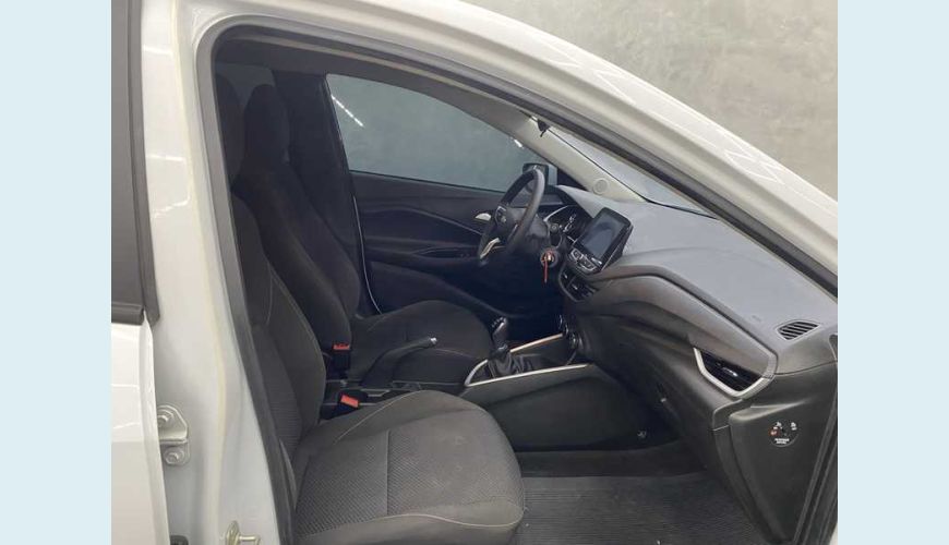 CHEVROLET ONIX LT 1.0 TURBO FLEX MANUAL 4P - BRANCO - 2023 Foto 9 (Grande)