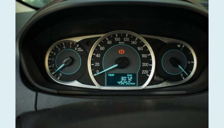FORD KA SEDAN SE 1.0 FLEX MANUAL 4P - BRANCO - 2018 Foto 9 (Grande)