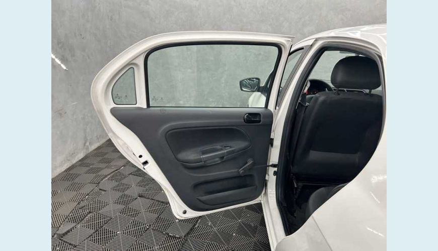 VOLKSWAGEN VOYAGE 1.0 MPI FLEX MANUAL 4P - BRANCO - 2022 Foto 9 (Grande)