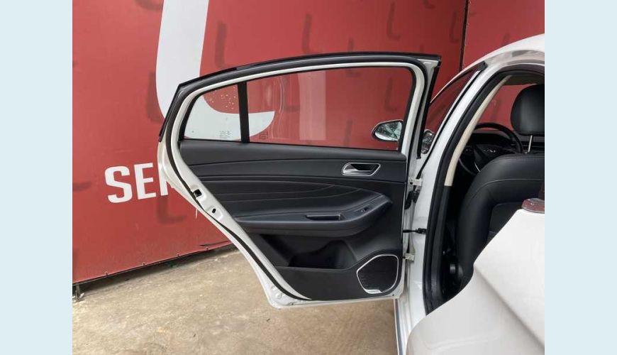 CHERY ARRIZO 6 GSX TURBO 1.5 FLEX AUT. 4P - BRANCO - 2022 Foto 9 (Grande)