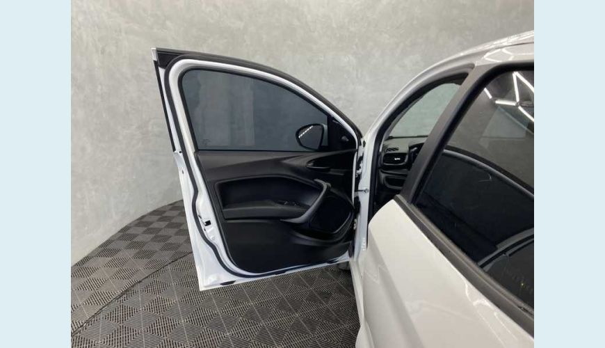 FIAT CRONOS 1.3 FLEX MANUAL 4P - BRANCO - 2022 Foto 9 (Grande)