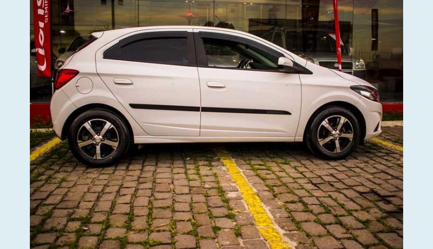 CHEVROLET ONIX LTZ 1.4 FLEX MANUAL 4P - BRANCO - 2017 Foto 9 (Grande)