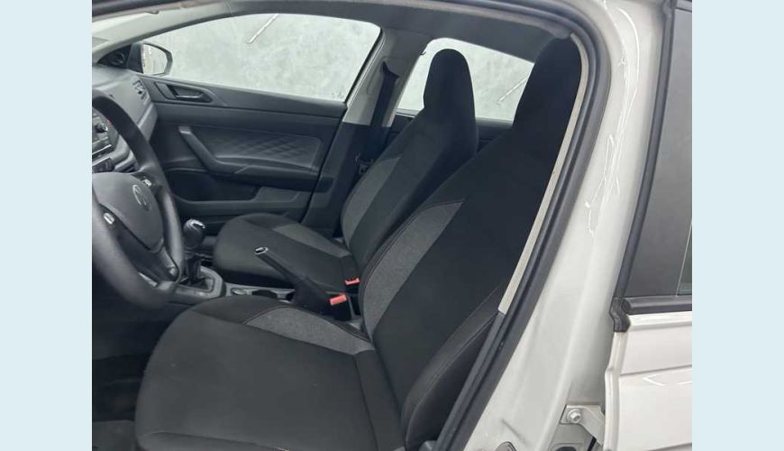 VOLKSWAGEN POLO TRACK 1.0 FLEX MANUAL 4P - BRANCO - 2023 Foto 9 (Grande)