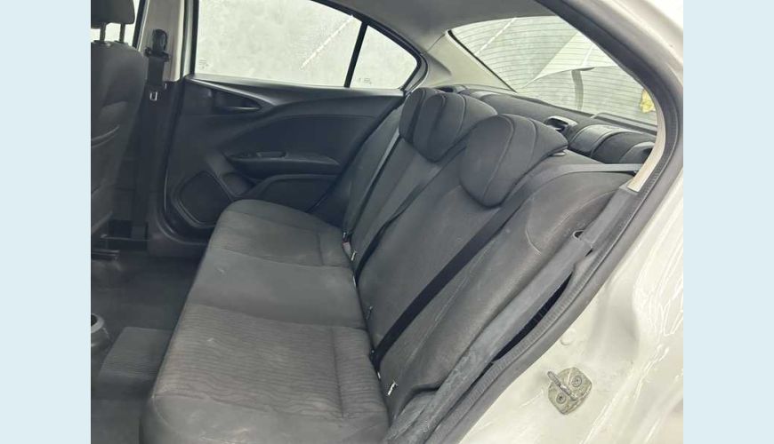 FIAT CRONOS DRIVE 1.0 FLEX MANUAL 4P - BRANCO - 2023 Foto 9 (Grande)