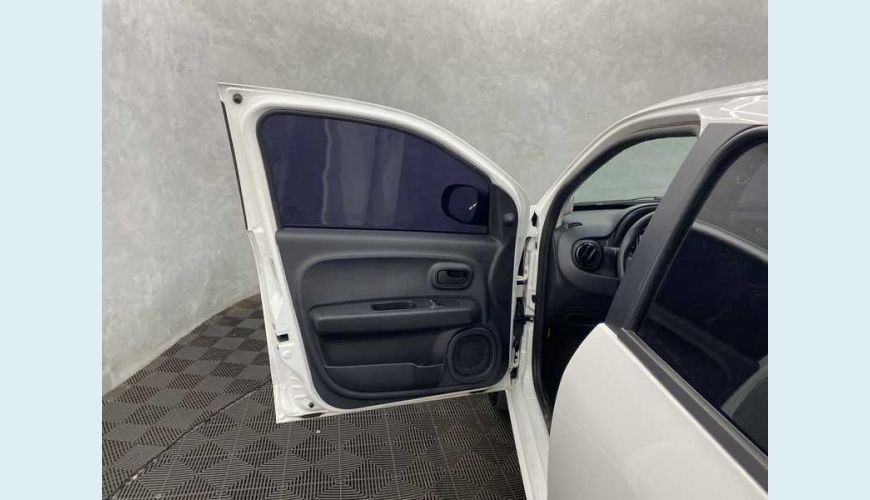 FIAT MOBI LIKE 1.0 FLEX MANUAL 4P - BRANCO - 2022 Foto 9 (Grande)