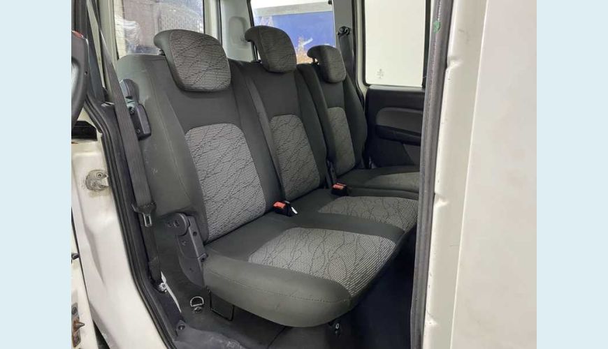 FIAT DOBLO ESSENCE 1.8 5L FLEX MANUAL 4P - BRANCO - 2018 Foto 9 (Grande)