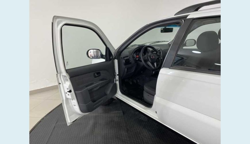 FIAT FIAT PALIO WEEKEND TREKKING 1.6 FLEX MANUAL 4P - BRANCO - 2016 Foto 9 (Grande)