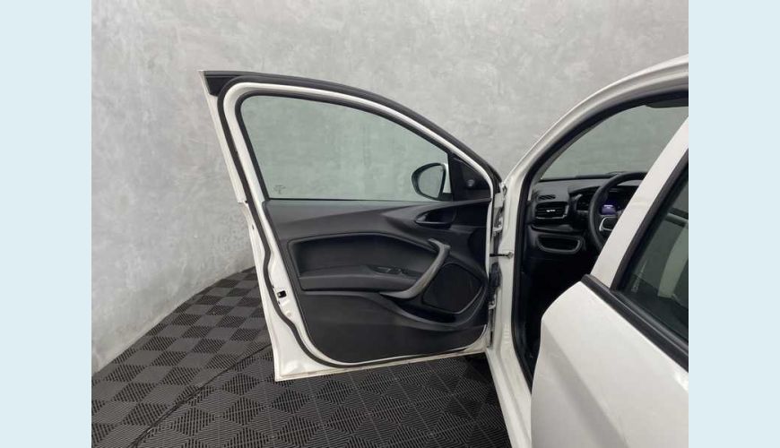 FIAT CRONOS 1.3 FLEX MANUAL 4P - BRANCO - 2022 Foto 9 (Grande)