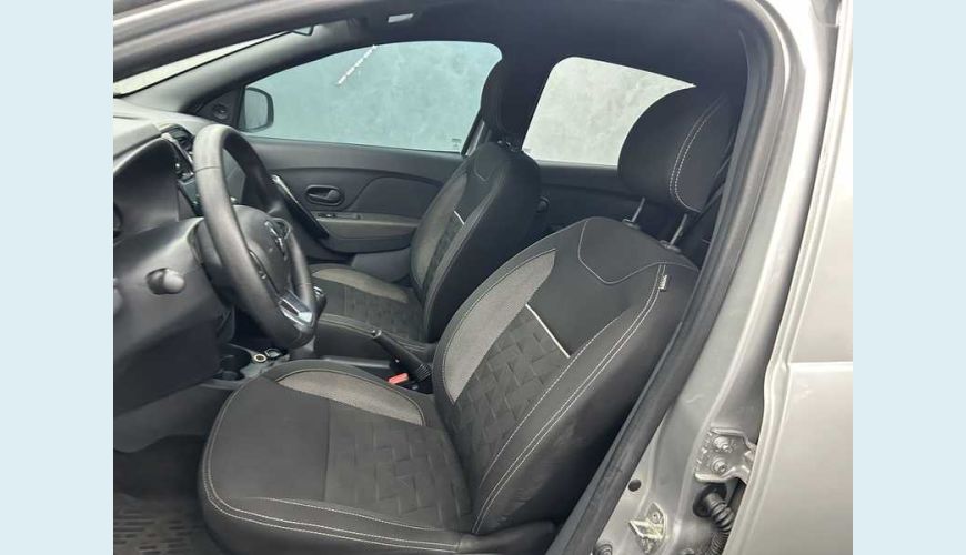 RENAULT LOGAN ZEN 1.0 FLEX MANUAL 4P - PRATA - 2024 Foto 9 (Grande)