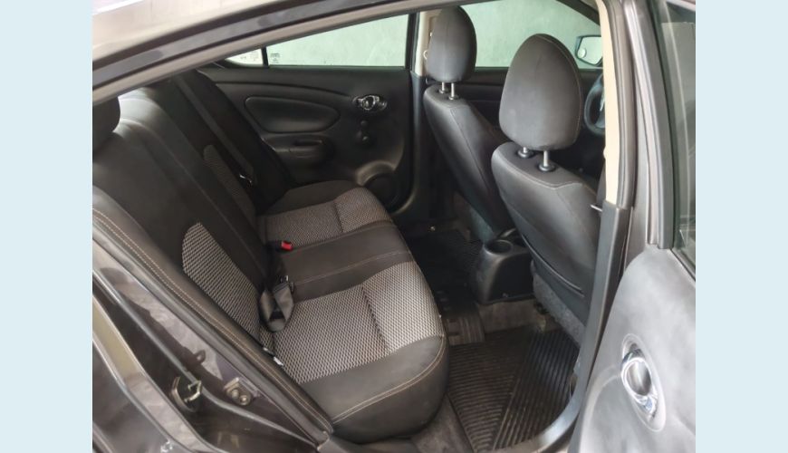 NISSAN VERSA SV 1.6 16V FLEX MANUAL 4P - CINZA - 2016 Foto 9 (Grande)