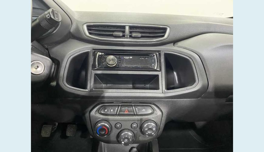 CHEVROLET CHEVROLET ONIX LT 1.0 FLEX MANUAL 4P - PRETO - 2014 Foto 9 (Grande)