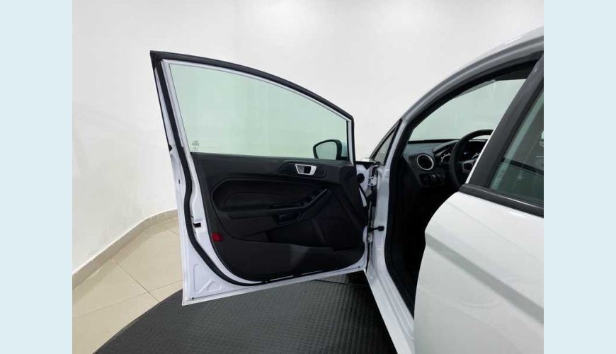 FORD FORD FIESTA SEDAN SEL 1.6 FLEX MANUAL 4P - BRANCO - 2017 Foto 9 (Grande)