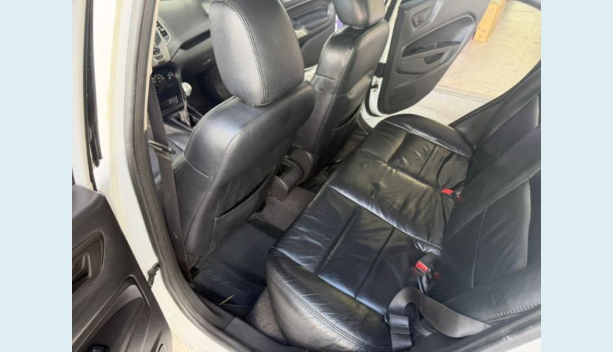 FORD FIESTA FLEX MANUAL 4P - BRANCO - 2011 Foto 9 (Grande)
