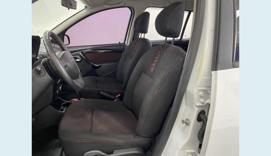 RENAULT RENAULT SANDERO STEPWAY 1.6 16V FLEX AUT. 4P - BRANCO - 2014 Foto 9 (Grande)