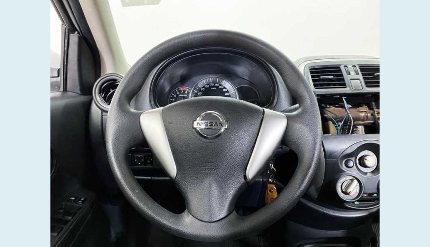 NISSAN NISSAN VERSA 1.0 12V FLEX MANUAL 4P - BRANCO - 2019 Foto 9 (Grande)