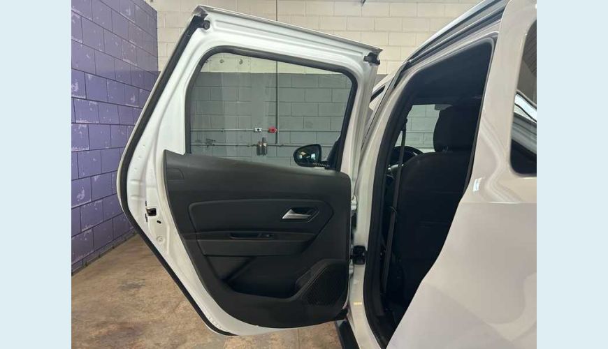 RENAULT RENAULT DUSTER INTENSE 1.6 16V FLEX AUT. 4P - BRANCO - 2024 Foto 9 (Grande)