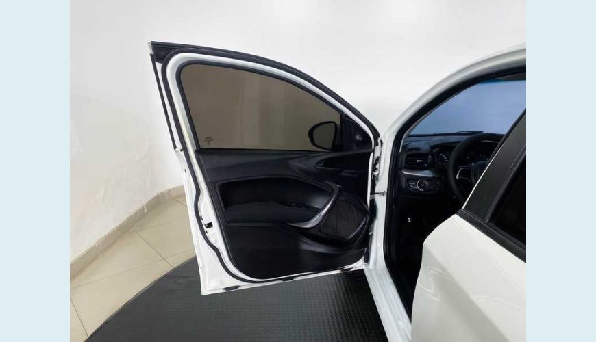 FIAT FIAT ARGO DRIVE 1.3 FLEX MANUAL 4P - BRANCO - 2018 Foto 9 (Grande)