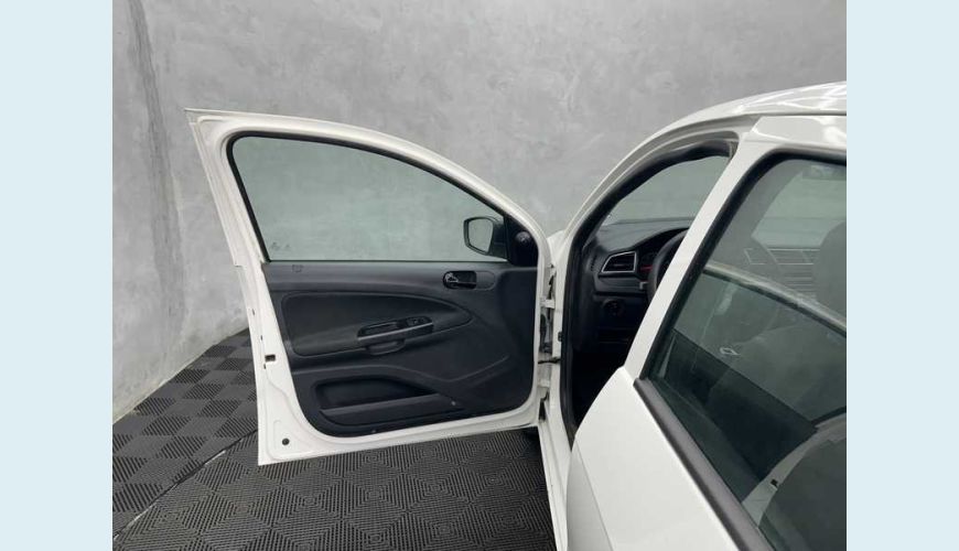 VOLKSWAGEN VOYAGE 1.0 MPI FLEX MANUAL 4P - BRANCO - 2023 Foto 9 (Grande)