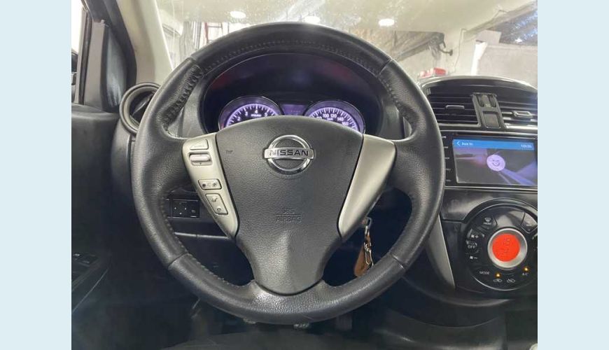 NISSAN NISSAN VERSA SV 1.6 16V FLEX AUT. 4P - PRETO - 2017 Foto 9 (Grande)