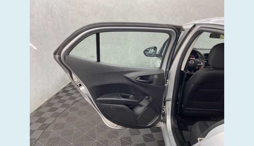 FIAT FIAT ARGO DRIVE 1.0 FIREFLY FLEX MANUAL 4P - PRATA - 2020 Foto 9 (Grande)