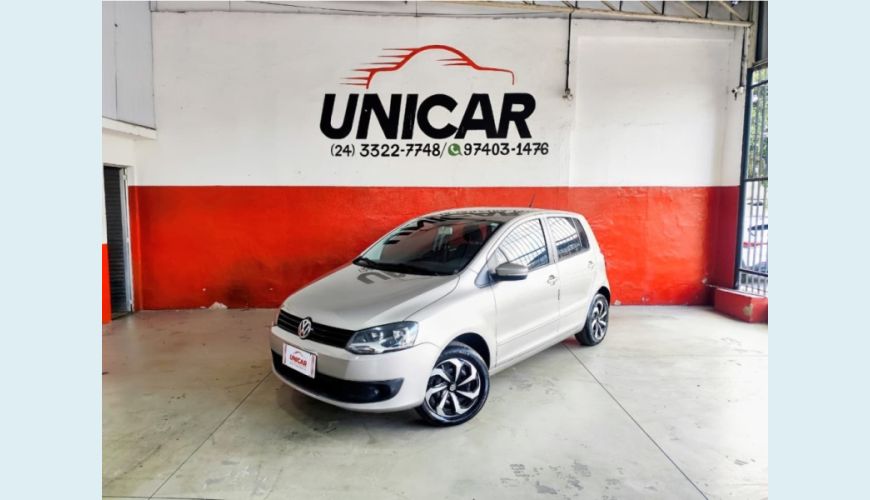 VOLKSWAGEN FOX FLEX MANUAL 4P - PRATA - 2014 Foto 9 (Grande)