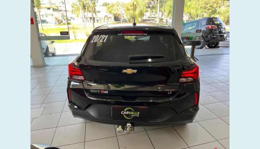 CHEVROLET ONIX LT2 1.0 TURBO FLEX MANUAL 4P - PRETO - 2021 Foto 9 (Grande)