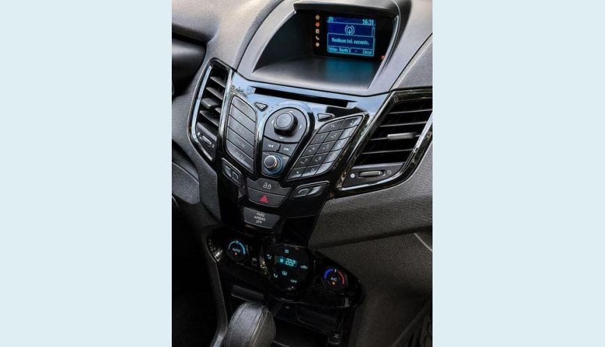 FORD FIESTA SD 1.6 FLEX AUT. 4P - PRATA - 2015 Foto 9 (Grande)
